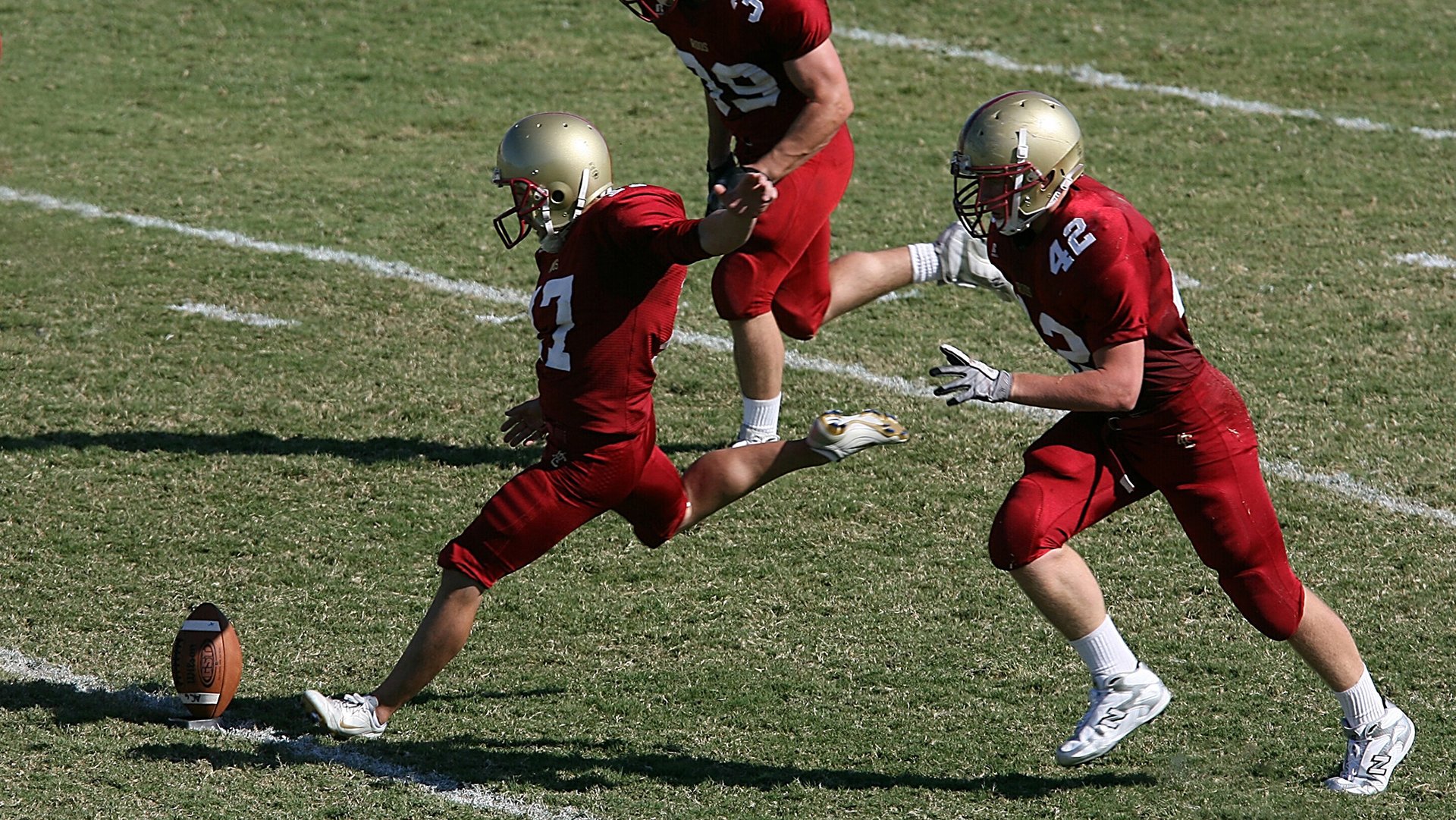 传奇“飞天大脚”：史上最震撼的远射瞬间，飞天大战